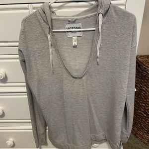 Gray Victoria sport sweatshirt